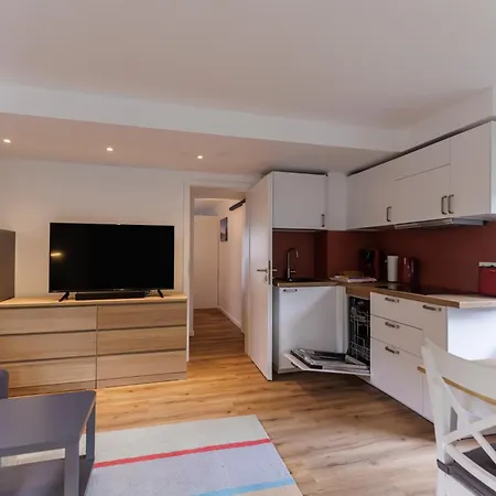 Apartment Schoenruh 2 & Garden