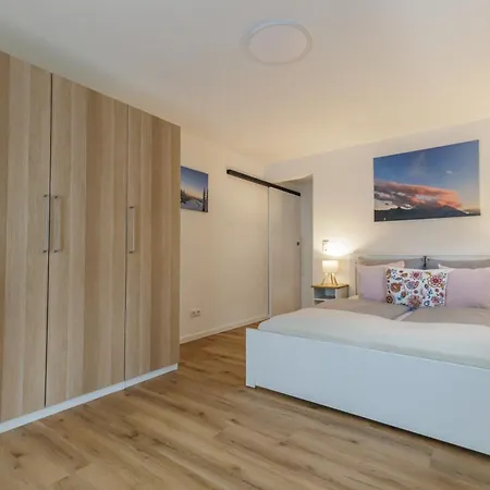 Apartment Schoenruh 2 & Garden Garmisch-Partenkirchen
